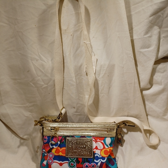 Coach poppy crossbody - Picture 1 of 9